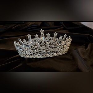 Elegant Silver Crystal Tiara